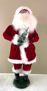 Byers Choice Caroler Weihnachtsmann 1988 mit Miniatur beflocktem Weihnachtsbaum 13 Zoll - Bild 1 von 6