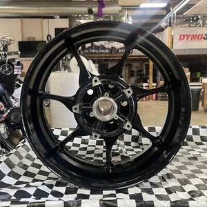 GEN 3 BARELY USED FACTORY WHEEL OEM REAR WHEEL 22-24 SUZUKI HAYABUSA 64111-10L0 - Picture 1 of 10