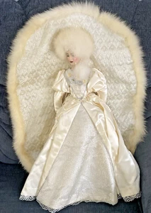 Franklin Mint Heirloom Dolls Snow Queen Masquerade Porcelain - Picture 1 of 9