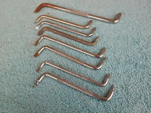 LOT OF 8 ASSORTED OFFSET SCREWDRIVERS. - Picture 1 of 5