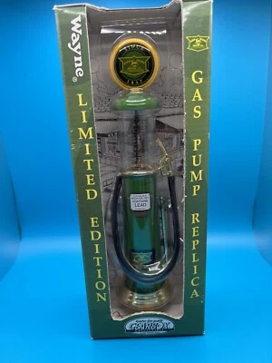 Gearbox 07537 8" Diecast Metal John Deere Wayne Gas pump Replica - Image 1 of 4