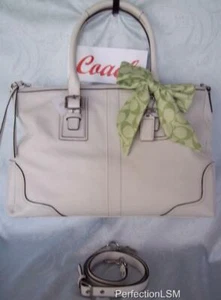 Neu mit Etikett Coach Hampton wandelbare Ledertasche 13811 Pergament weiß -- leicht - Bild 1 von 12