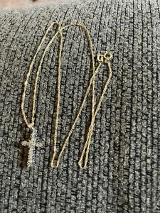 Collana catena in oro giallo 10 kt 21" con croce di diamanti (oro bianco) 3,2 grammi - Foto 1 di 3