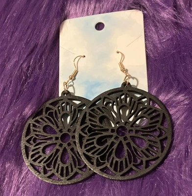 Pendientes colgantes de madera negros para mujer - grandes, ligeros, recortados de moda* Foto 1 de 3