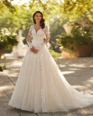 Wedding Dresses V Neck Lace Appliqued Bridal Gowns For Bride Sexy Tulle A Line - Image 1 of 4