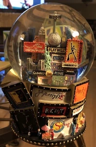 Globo de agua de nieve vintage con caja de música New York City NYC Broadway Musicals 2001 - Imagen 1 de 8