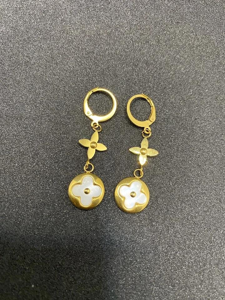 Ohrringe Hänger Goldfarben Blüte Stern  - Bild 1 von 2