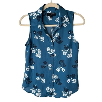 Blusa Banana Republic Azul Sin Mangas Abotonada Blanca Negra Floral XS Petite Foto 1 de 4