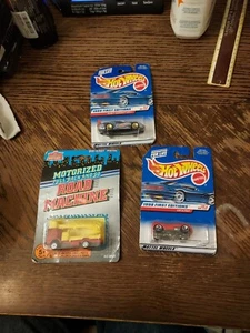Imperial Diecast, SNORKEL FIRE TRUCK Motorized Pull Back Action & Hot Wheels Lot - Picture 1 of 4