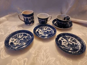 BLUE WILLOW PATTERN MIX LOT SUCS & SAUCERS JAPAN ENGLAND  - Picture 1 of 12