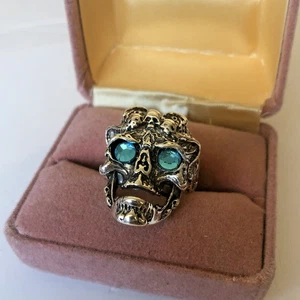 ๐ฅ VINTAGE Light Blue Eyes Skull Ring Size 9 Adjustable - Picture 1 of 8