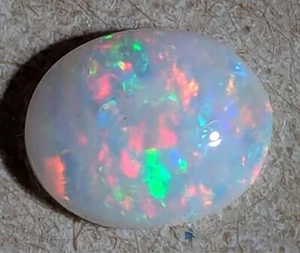 0,65ct Light Opal Red Multicolor Oval Coober Pedy! - Bild 1 von 12