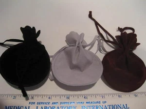 "BOLSA DE CUERDAS DE DIBUJO NEGRO DE DOBLE CARA TERCIOPELO 3,25"" X4,25" - Imagen 1 de 1