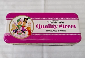 Scatola Latta Vintage Mackintosh's Quality Street Chocolates & Toffees Anni 70 - Foto 1 di 11