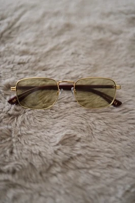 H&M SUNGLASSES COLOR: Burgundy - Image 1 of 4