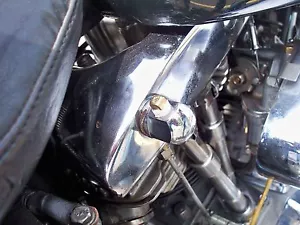 1971 HARLEY SHOVELHEAD / iron head sporster OIL GAUGE fitting MOUNTS ROCKER BOX - Picture 1 of 10