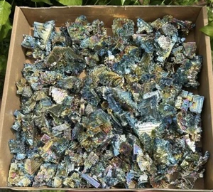 1 Kilogramm schöner Wismut - Mischung aus verschiedenen Formen und Stücken! - Bild 1 von 3