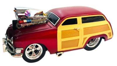 1950 FORD WOODY LIQUID RED MUSCLE MACH. 1:18 SCALE - Image 1 of 4
