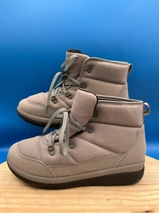 Clarks Bootie Cabrini Cove Men’s Sz 10W Grey Fabric Lace-Up Ankle Flat - Picture 1 of 12