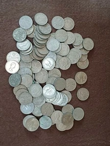100 x BRITISH SIX PENCE COINS ALL DATED 1947 ONWARDS - Picture 1 of 1