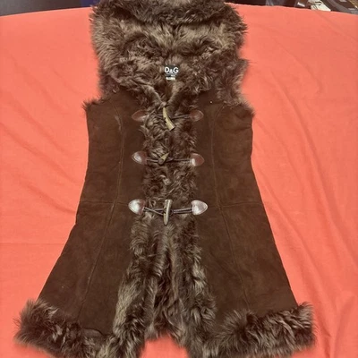 Chaleco de gamuza marrón vintage Dolce and Gabbana It Tierre Spa forrado de piel talla 26/40 Foto 1 de 4