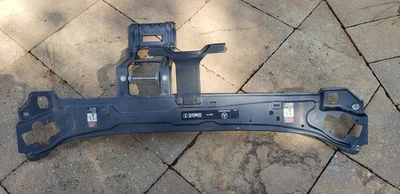 2003 Mercedes Benz CLK 320 W209, верхняя скоба радиатора - Изображение 1 из 4