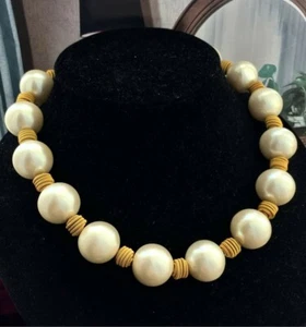 Collar de perlas de colección Anne Klein texturizado en tono dorado estaciones costura diseñador grueso - Imagen 1 de 5