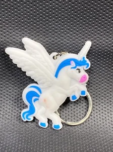 Carino portachiavi animale unicorno bianco blu ciondolo gomma morbida portachiavi anello cavallo - Foto 1 di 2