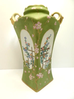 ART NOUVEAU  JAPANESE POTTERY DECORATIVE HAND PAINTED MANTLE VASE - image 1 of 4