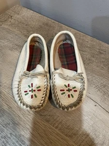 1960’s Vintage Leather Beaded Child Moccasins Shoe Lace Tie Slip On Shoes - Picture 1 of 9