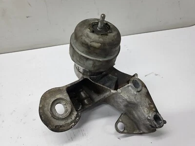 Audi A6 4F 2,0TDI  Lagerbock Motoraufhängung Motorhalter rechts 4F0199352N  (06) - Bild 1 von 4