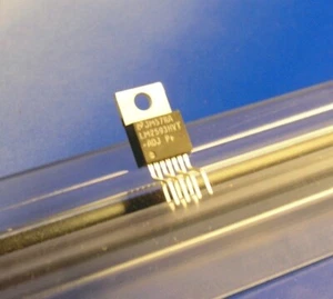LM2593HVT-ADJ 2A Adjustable Switching Regulator IC, 4-60V LM2593 - Picture 1 of 3