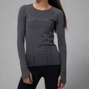 Ivivva by Lululemon Girls Gray Swiftly Fly Tech Long Sleeve Athletic Top Sz 12 - Picture 1 of 9