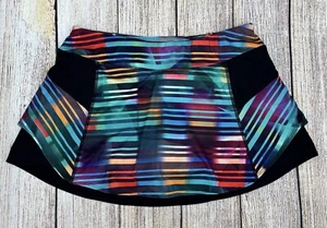 ATHLETA Laser Beam Bustle Skort Size Small Stripe Geo Print Stretch Athleisure - Picture 1 of 8