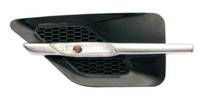 LIGHT SIDE INDICATOR FENDER VENT INSERT SUIT HOLDEN COMMODORE VZ SS LEFT HAND - Picture 1 of 3