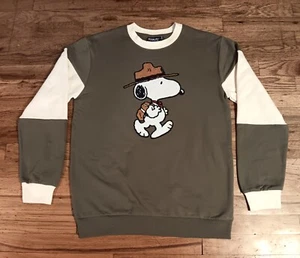 Snoopy Scout Hiking Outdoor Sweatshirt olive & Ivory Charlie Brown Peanuts - Picture 1 of 6