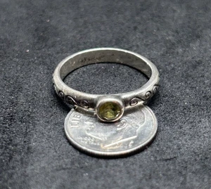 925 Sterling Green Citrine Spiral Design Ring 5mm Sz 7 - 3.27g - Picture 1 of 2