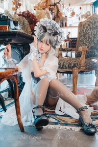 Photographie Femme Cosplay – Tirage Photo 10x15 cm – Édition Collector (Z06-29) - Picture 1 of 1