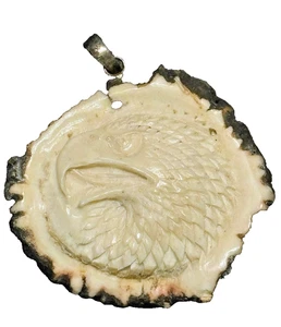 Colgante o llavero Bali personalizado tallado hueso cobertizo asta encanto águila calva pájaro - Imagen 1 de 3
