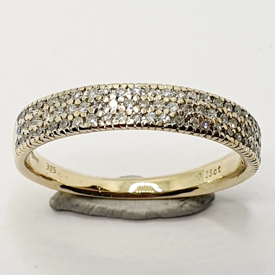 9ct Diamond Triple Rows Band 3.79mm 0.25ct  Yellow Gold Ring Size Nl Hallmark - Image 1 of 4