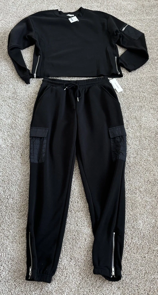 SIN COMENTARIOS CONJUNTO SUDADERA CREMALLERA CARGO NEGRO TALLA MEDIANA NUEVO CON ETIQUETAS Foto 1 de 1