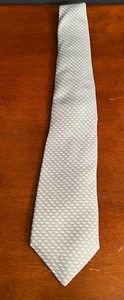 Vineyard Vines Silk Necktie Men's Blue Whale Print RN 2318245 EUC - Picture 1 of 5