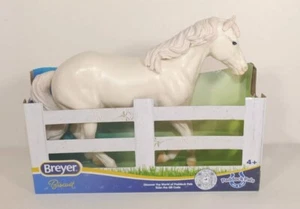 Breyer gris blanc cheval paddock copains biscuit neuf dans sa boîte d'escrime d'écurie - Photo 1/6
