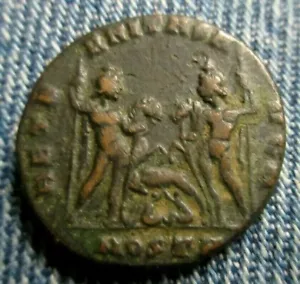 EXCELENTE MONEDA DE 24 mm MAJENCIO ROMANA ANTIGUA 306-312 AD 170 AÑOS ESTADO ANTIGUO # 132 - Imagen 1 de 11