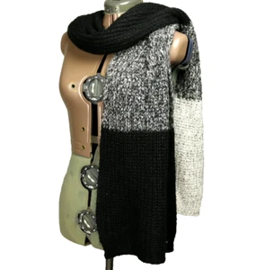 Calvin Klein Knit Rectangle Scarf Glittery Gray-Scale Colorblock, Logo 80"x13.5" - Picture 1 of 14