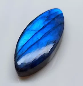 29,10 kt natürlicher blauer auffälliger Labradorit Marquise Cabochon loser Edelstein SQ-50 - Bild 1 von 3