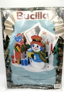 New Vintage Bucilla Christmas Snowman Card Holder Plastic Canvas Kit 61144 1991 - Picture 1 of 6