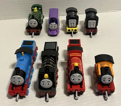 Thomas & Friends Push Along Train Engines 2021 Lote de 11 Emily Hiro Kana James Foto 1 de 4
