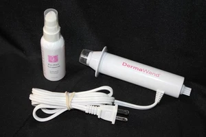 Dispositivo antienvejecimiento para el cuidado de la piel DermaWand ¡COMO NUEVO! con tratamiento prefacial completo - Imagen 1 de 13