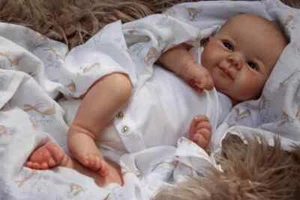 Reborn Unisex Baby Puppe Sweet Face Kinder Lebensecht Real Touch Bemalt Junge Mädchen Spielzeug - Bild 1 von 6